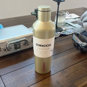 Corkcicle Canteen